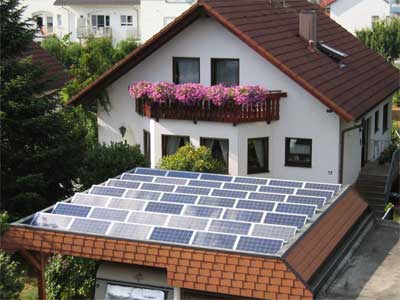 Referenzen Garagen- u. Carportdächer - Photovoltaik, Photovoltaik-Speicher,  Reinigung und Wärmepumpen